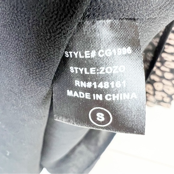 Buddy Love ZoZo Leopard Print Popover Dress Size Small - Picture 8 of 8